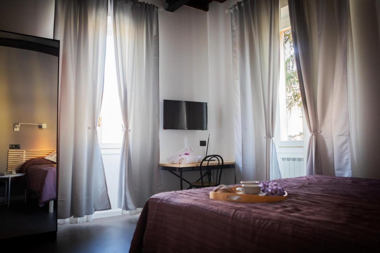 Hotel Milano Pool & Garden Salice Terme Bagian luar foto