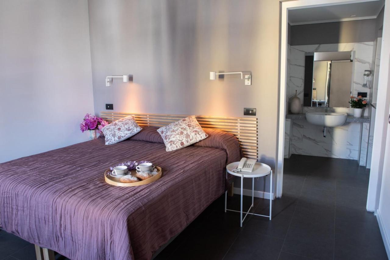Hotel Milano Pool & Garden Salice Terme Bagian luar foto