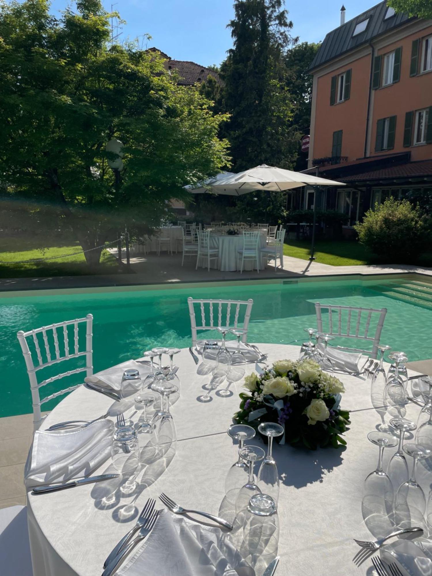 Hotel Milano Pool & Garden Salice Terme Bagian luar foto
