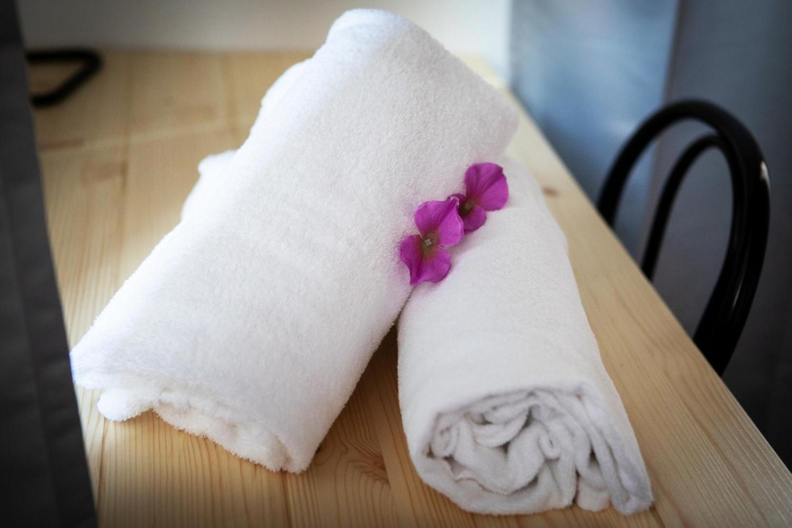 Hotel Milano Pool & Garden Salice Terme Bagian luar foto